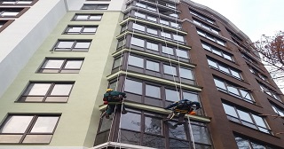 Установка крыши на балкон Сосновоборск цена от 1052 руб. м/2.